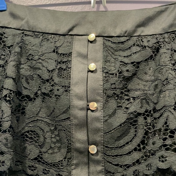 Keepsake the Label Off the Shoulder Lace Dress - Picture 2 of 9